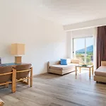 Baia Di Conte Club & 4*