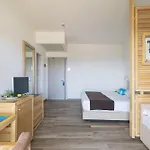 Baia Di Conte Club & 4*