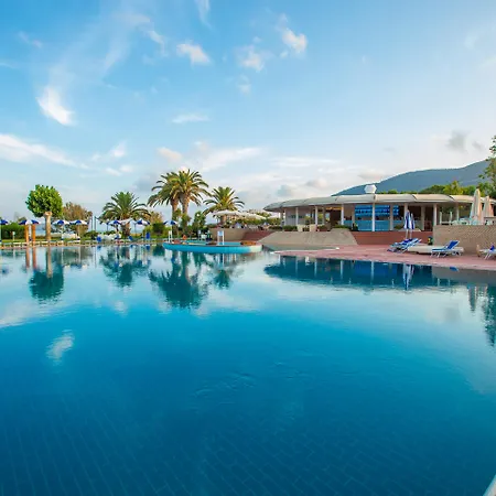 Baia Di Conte Club & 酒店 4*