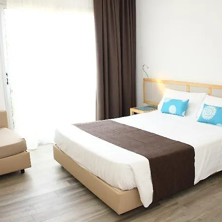 Hotel Baia Di Conte