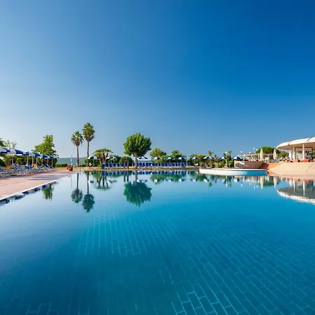 Hotel Baia Di Conte Club &