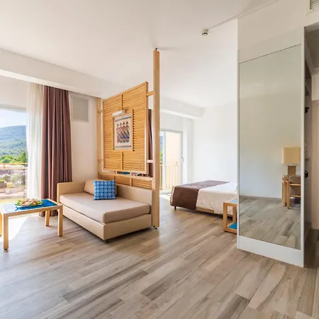 Baia Di Conte Club & Hotel 4*