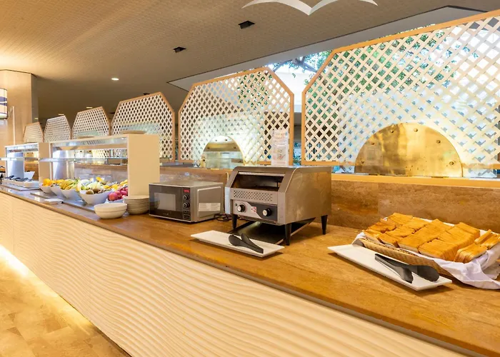 Hotel Baia Di Conte Club&resort 4*