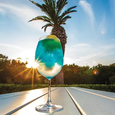 Baia Di Conte Club & ألغيرو