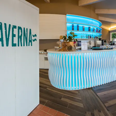 Baia Di Conte Club & فندق ألغيرو