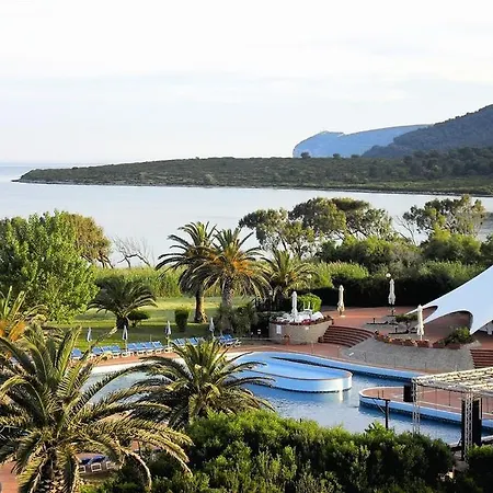 Baia Di Conte Club & 4*