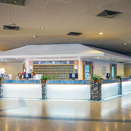 Baia Di Conte Club & فندق 4*