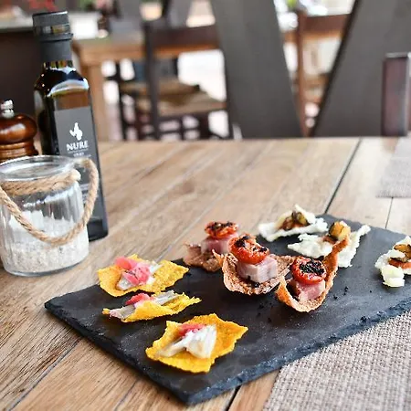 Baia Di Conte Club & فندق